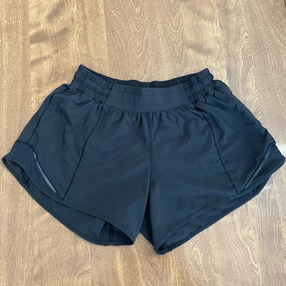 Lululemon Hotty Hot 4” Shorts